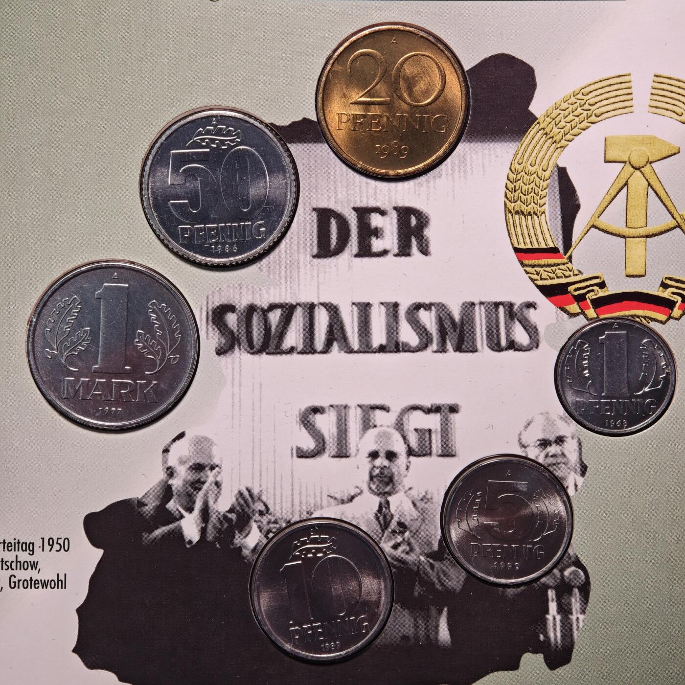 【德藏】世界币章拍卖第146期（拍品征集中~欢迎藏友联系） 德国民主共和国芬尼马克套币 原册 面值为1、5、10、、20、50芬尼 1马克