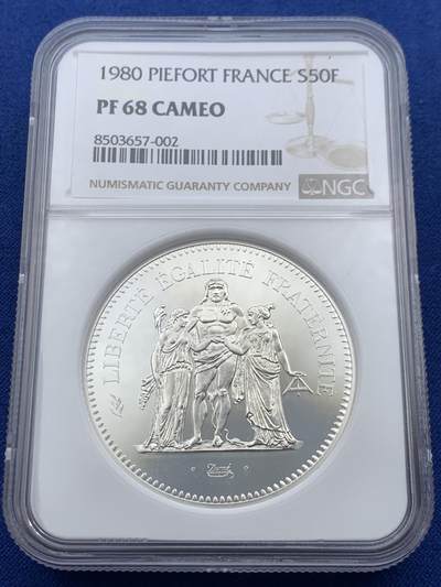 《竞宝斋》第418场 周日，周一，2场连拍 （全场包邮） - NGC PF68CAMEO 法国 1980年 加厚(PIEFORT) 大力神50法郎大银币 60克 925银 2750枚的发行量 难得 加厚盒装