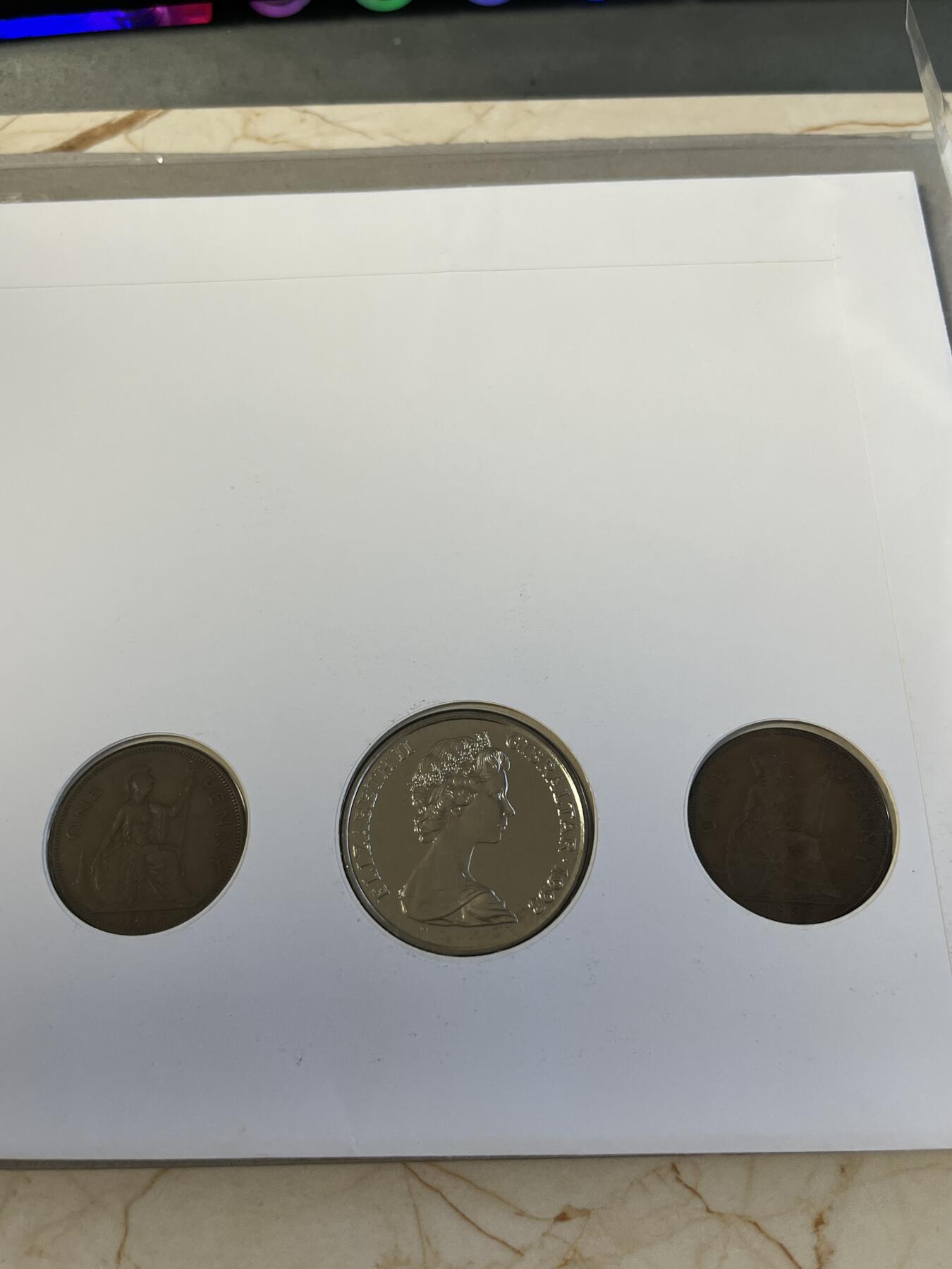 第175期拍卖【长期征集拍品】 直布罗陀1993年爱德华八世纪念币首日封3枚