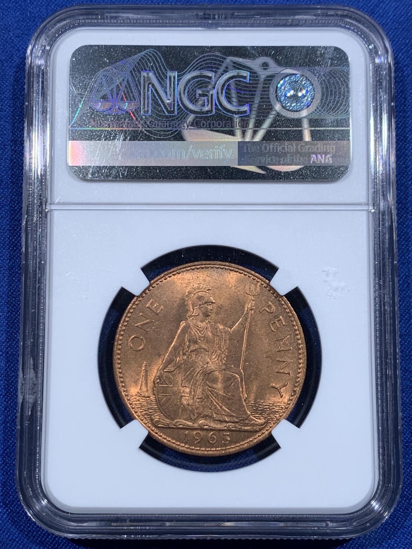 《竞宝斋》第418场 周日，周一，2场连拍 （全场包邮） NGC SAMPLE 英国1965年伊丽莎白二世1便士铜币 35周年标