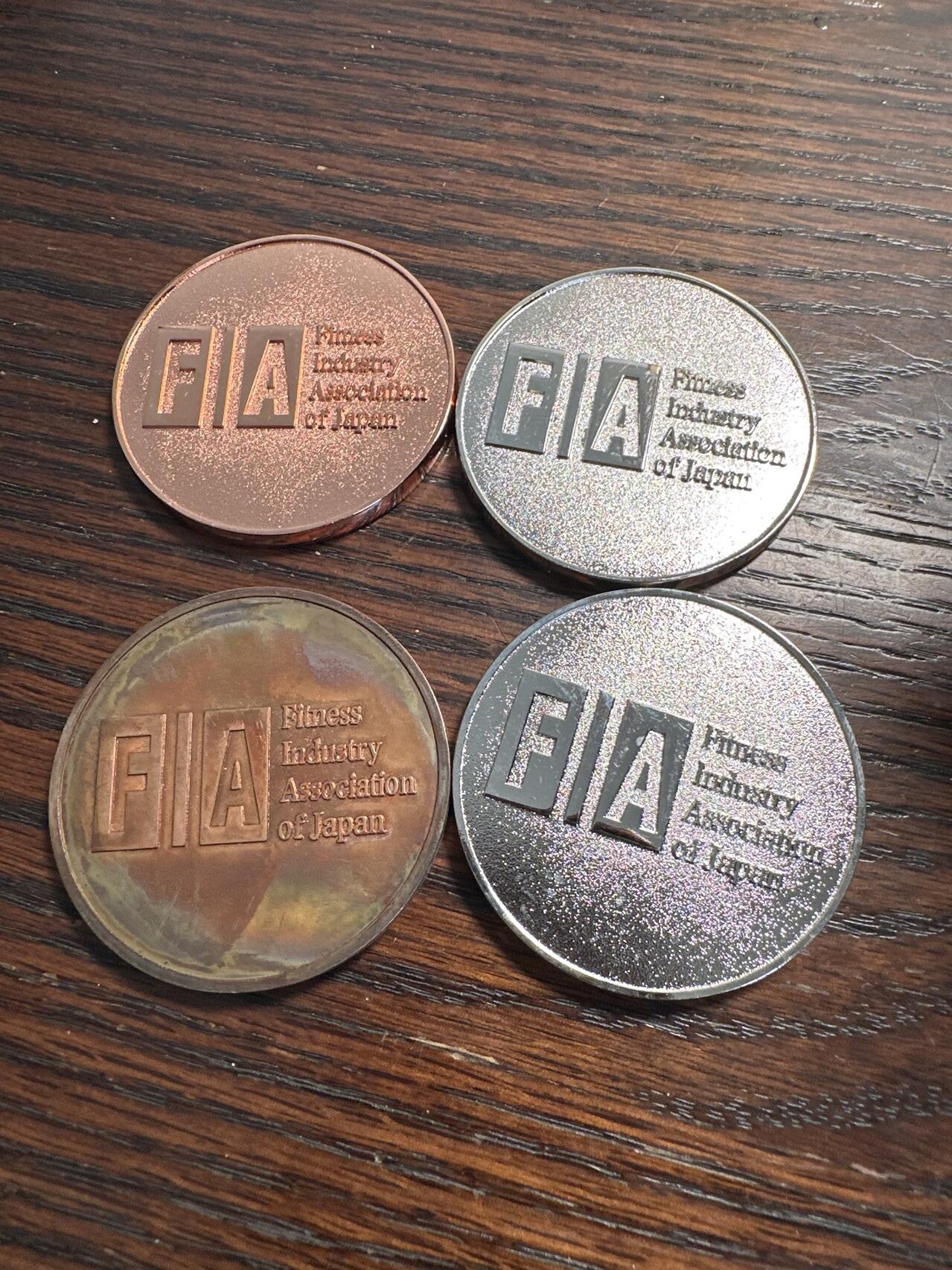 蒂克钱币-第40场 日本徽章 企业章自动拍 FIA 游泳大赛纪念章 50mm 182g
