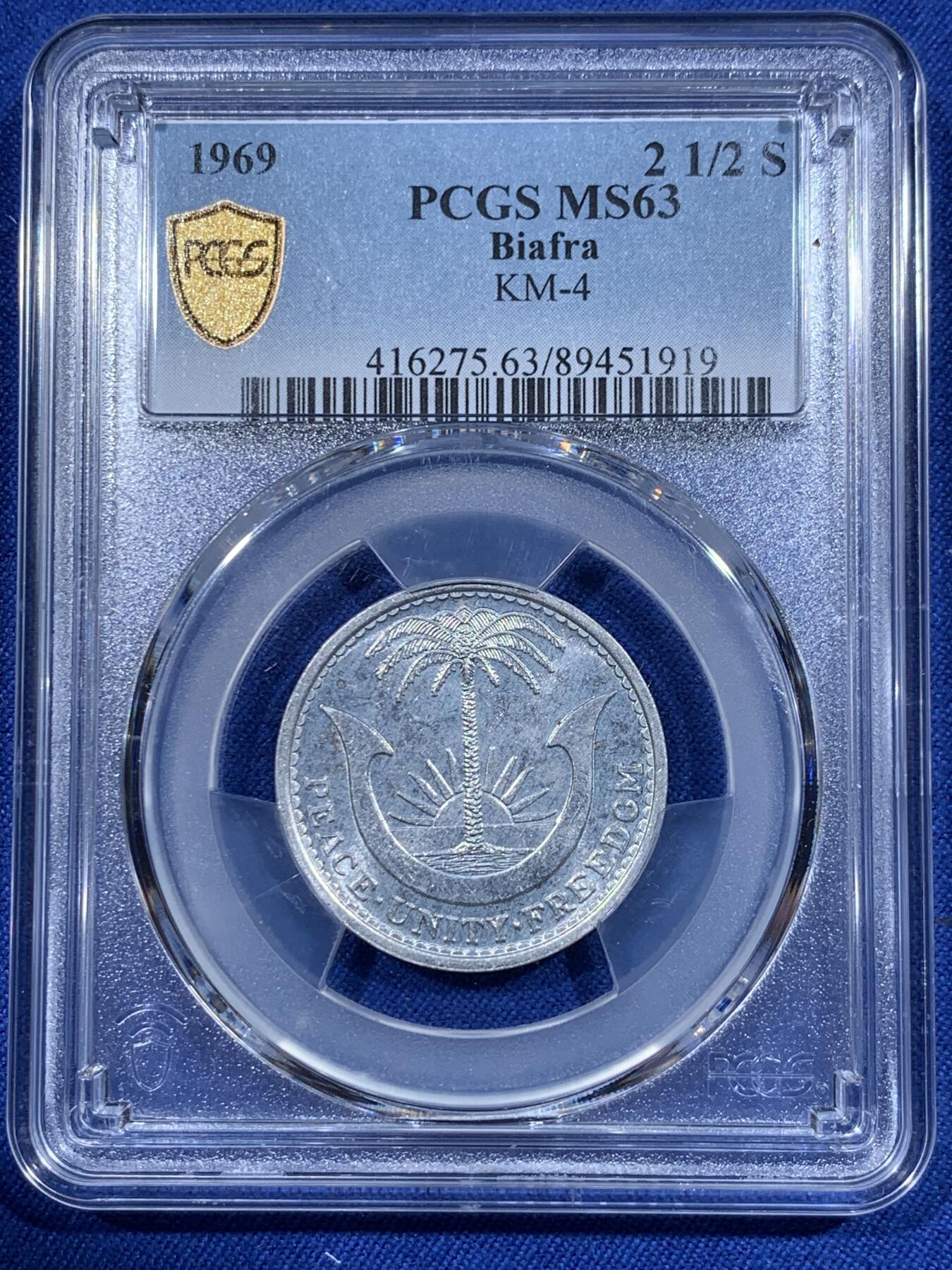 《竞宝斋》第418场 周日，周一，2场连拍 （全场包邮） PCGS MS63 1969年比夫拉2.5分铝币，成立不到4年 比夫拉货币发行量不多，正面的卧豹非常有本地特色，PC有所低评