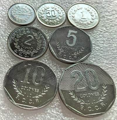 外国优质老铜币纪念币银币专场，周六晚上九点倒数截拍，满百包邮，周日发货,可寄存半年，喜欢朋友微信扫描二维码可直接参拍 - 未流通品册子拆出哥斯达黎加1983年-1984年一套