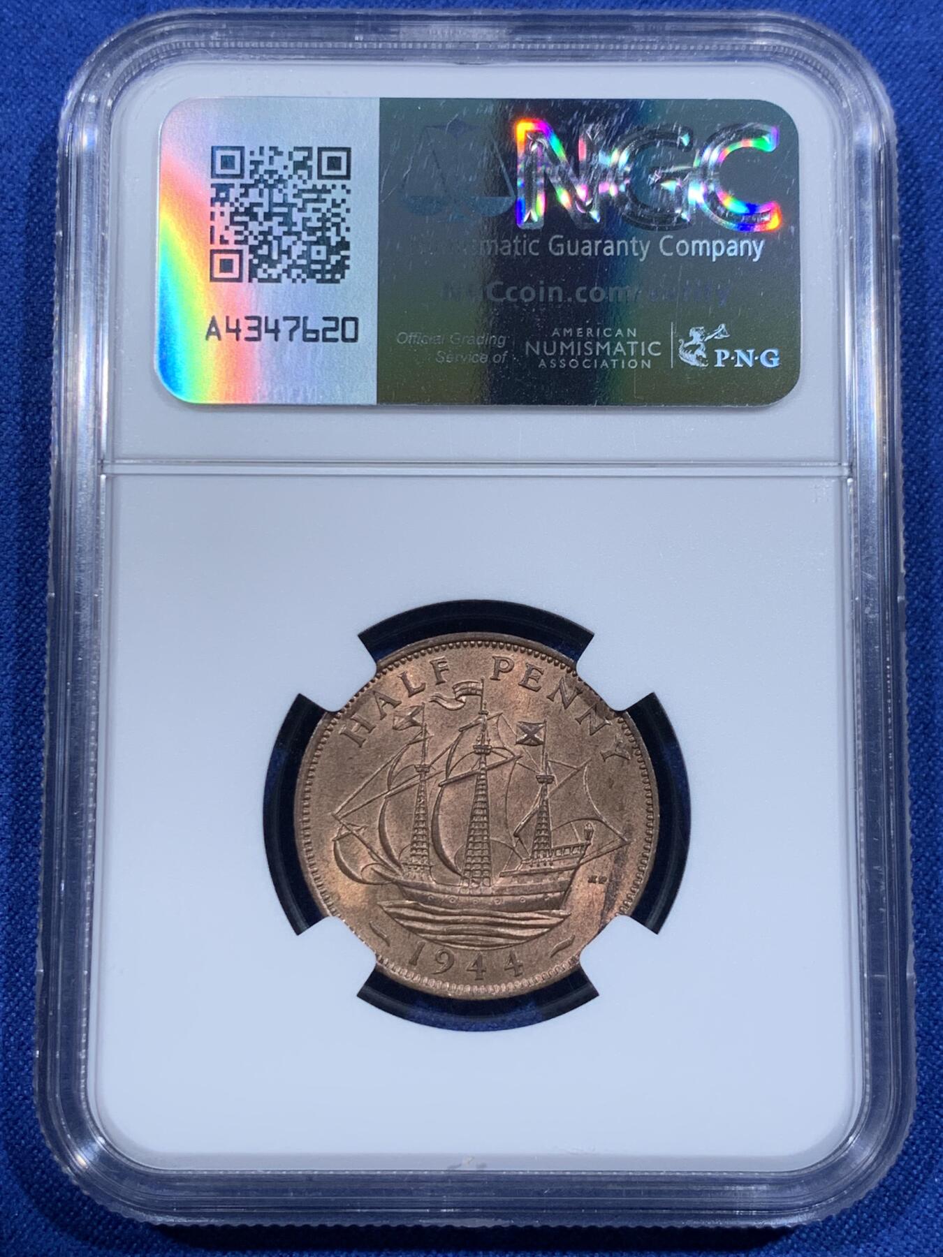 《竞宝斋》第418场 周日，周一，2场连拍 （全场包邮） NGC MS64RB 英国1944年半便士，高分好状态。