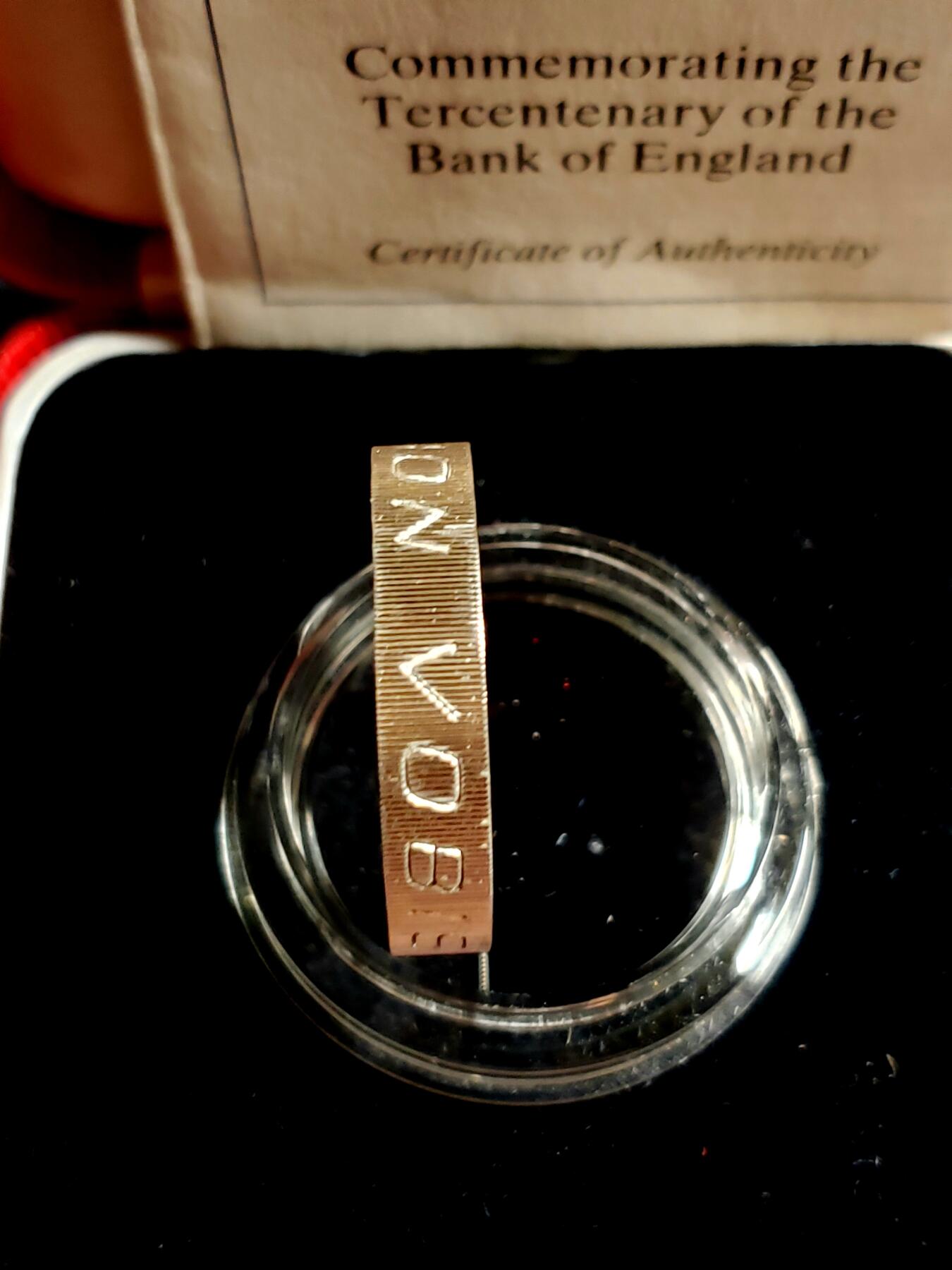 原盒证 1999年英国橄榄球世界杯2镑幻彩精制加厚银币（详细见图）