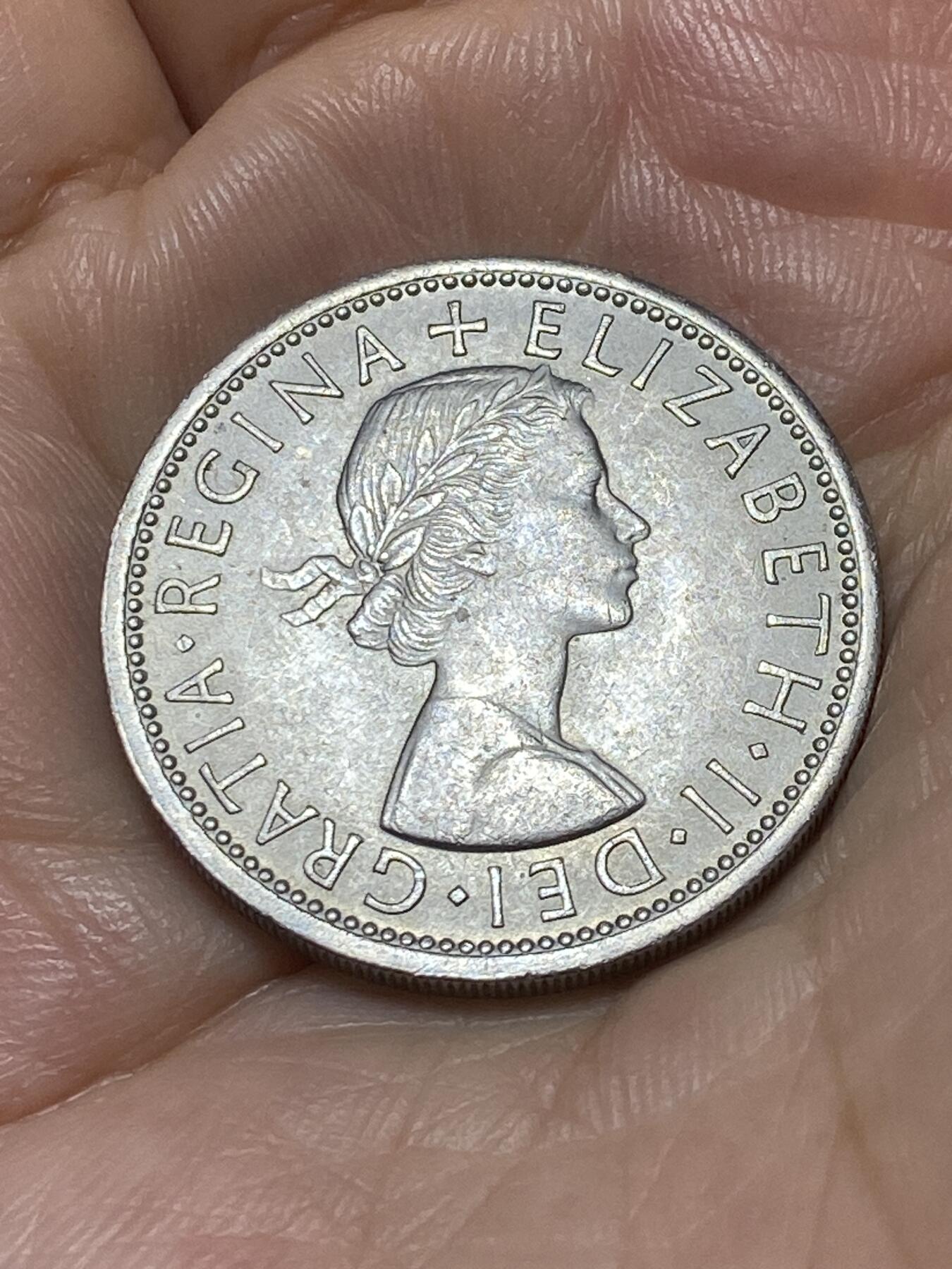 2025年第九十场(总第一百一十六场）外国好品散币(免佣金) 英国🇬🇧1965年2先令(伊丽莎白二世青年桂冠，第二版)