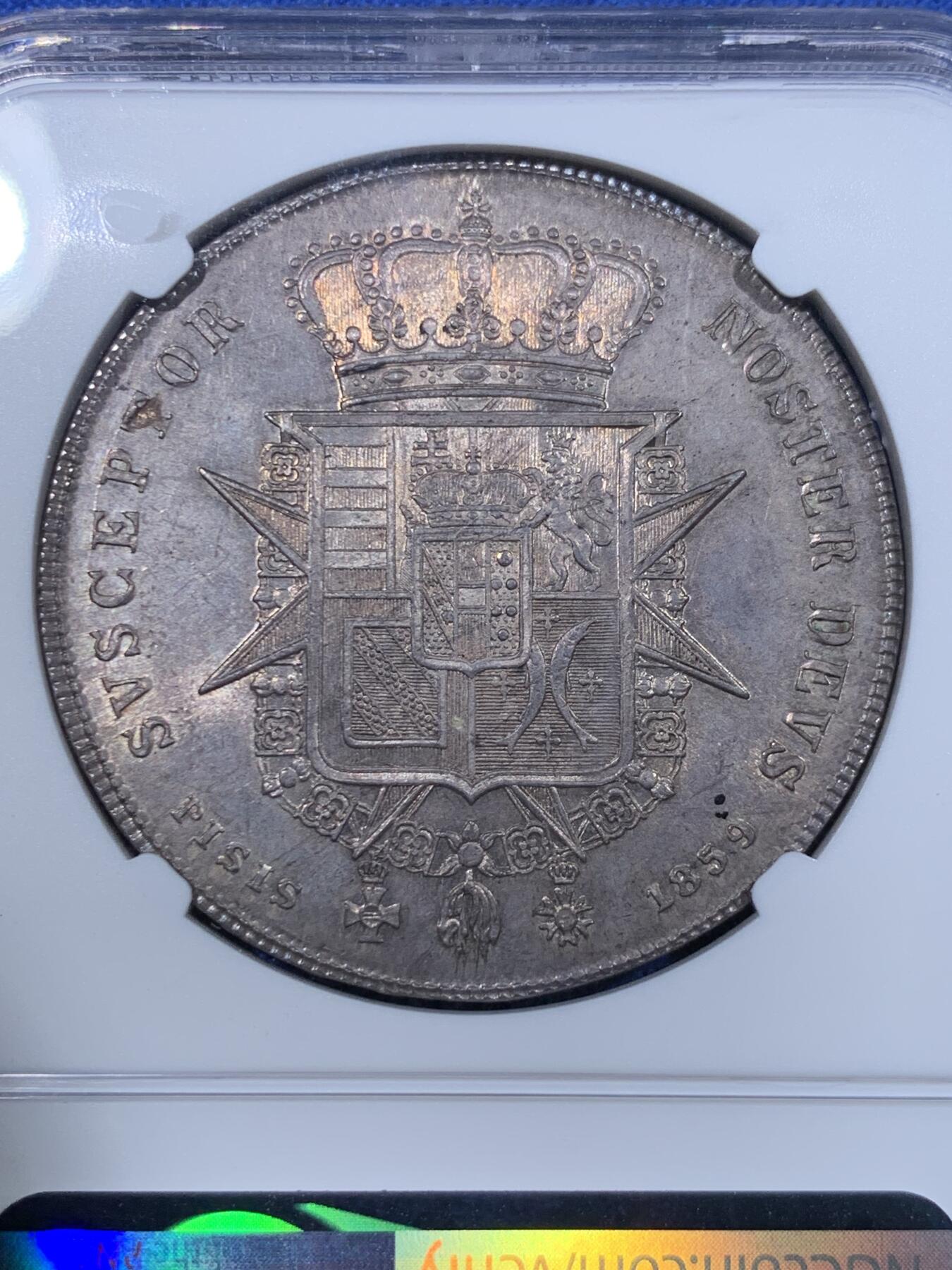 《竞宝斋》第418场 周日，周一，2场连拍 （全场包邮） NGC MS63 意大利1859年托斯卡纳大公国4菲奥里尼大银币，正面为老年版的利奥波德二世，背面为精美的奥地利意大利混合盾徽。均匀灰色包浆，极为难得的是包浆并未盖住转光，转光极强。63中的佼佼者，同时也是托斯卡纳地区最后的主币年份，不可多得。