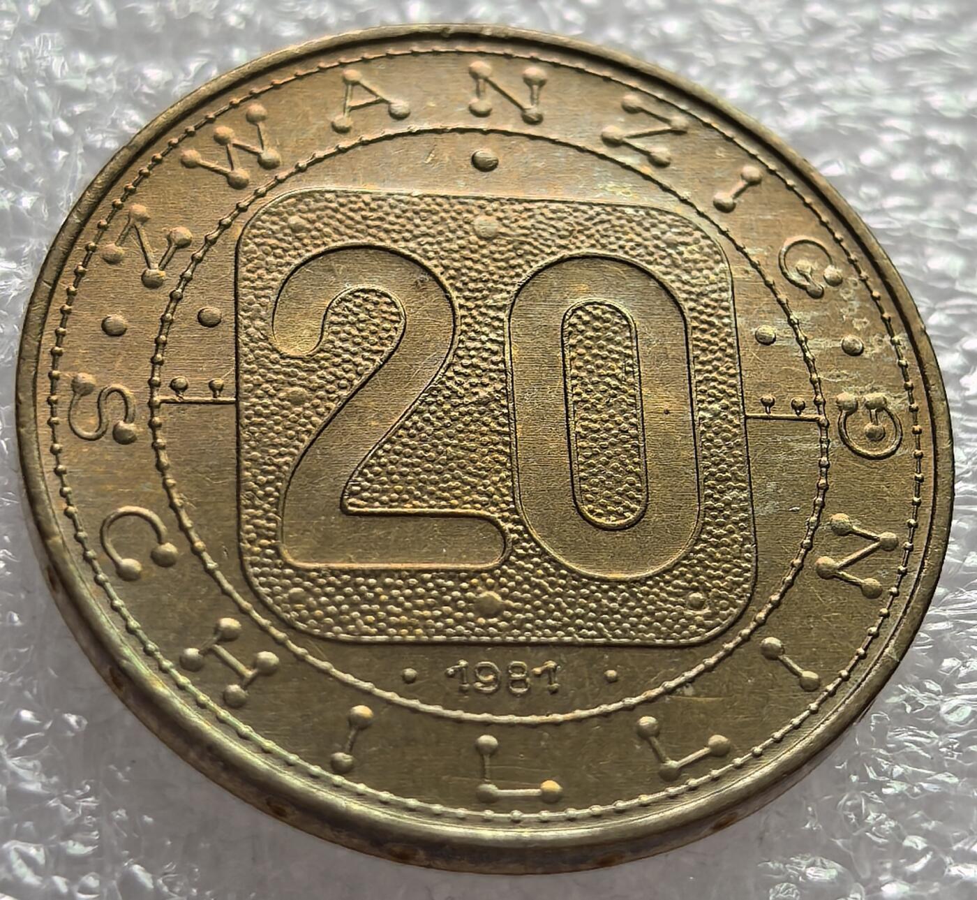 外国优质老铜币纪念币银币专场，周六晚上九点倒数截拍，满百包邮，周日发货,可寄存半年，喜欢朋友微信扫描二维码可直接参拍