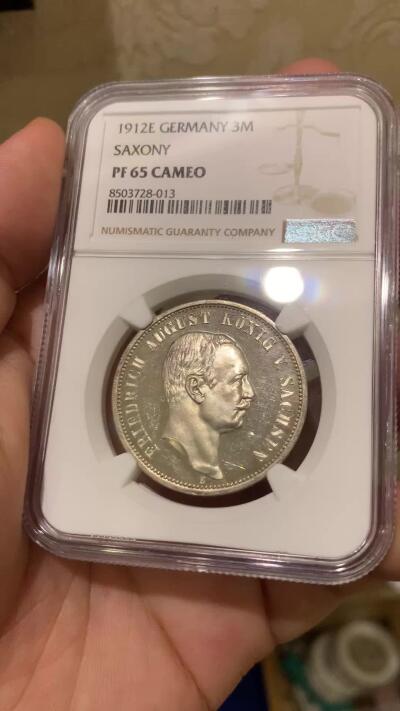 《竞宝斋》第418场 周日，周一，2场连拍 （全场包邮） 唯一冠军分 NGC PF65CAMEO 德国 1912 萨克森 精制3马克银币 美丽无以复加