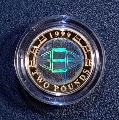 原盒证 1999年英国橄榄球世界杯2镑幻彩精制加厚银币（详细见图） - 原盒证 1999年英国橄榄球世界杯2镑幻彩精制加厚银币（详细见图）