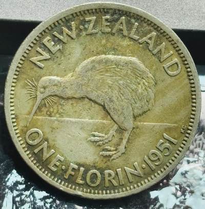 文馨钱币收藏第 272 场， 长期接收代拍品 - 1951 年英属新西兰乔治六世 1 佛罗琳，第二版关门年