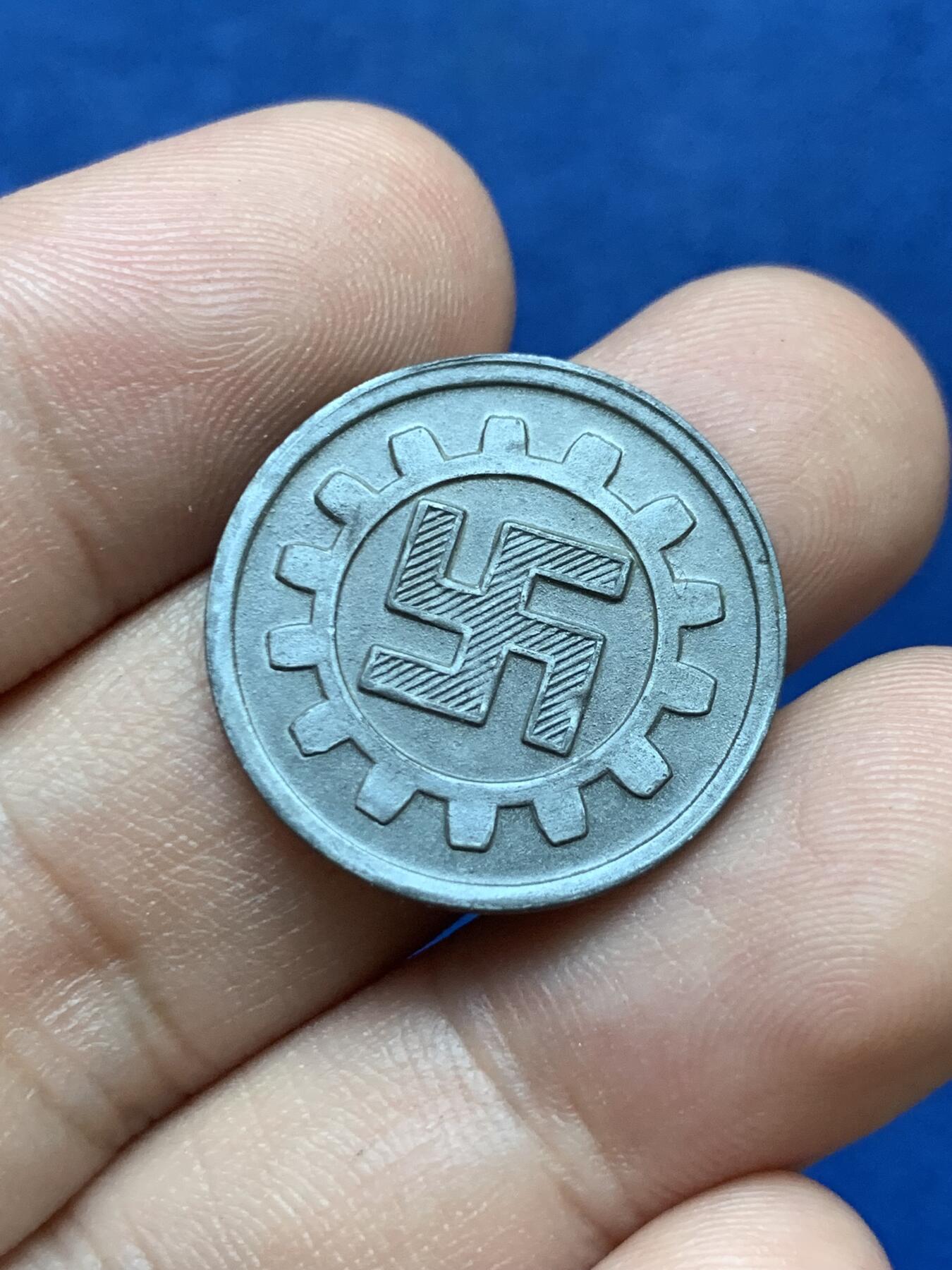 《竞宝斋》第419场 周日，周一，2场连拍 （全场包邮） 德国1933-45年帝国20芬尼代用币