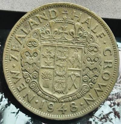 文馨钱币收藏第 272 场， 长期接收代拍品 - 1948 年英属新西兰乔治六世半克朗大币，第二版首发年