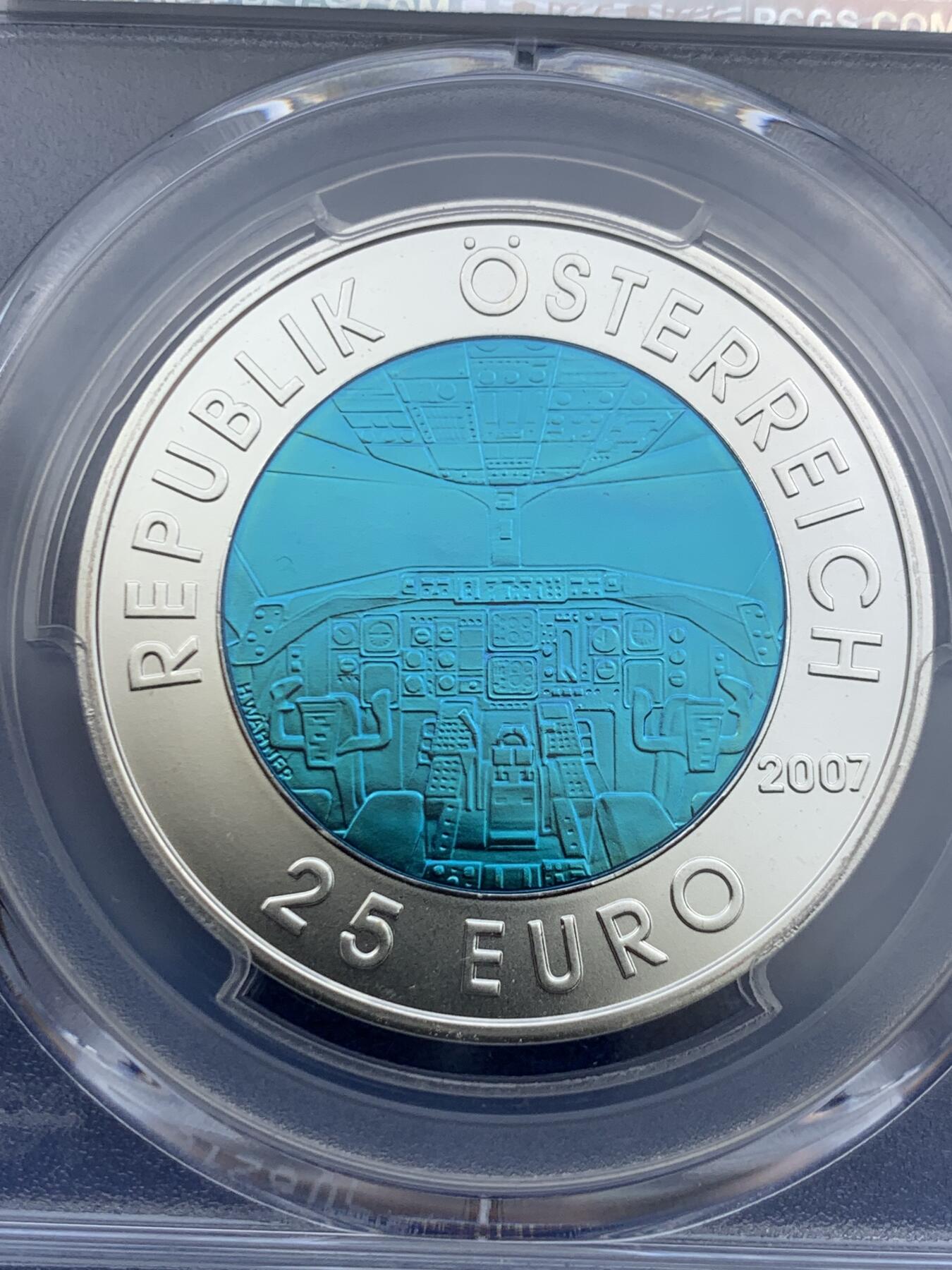 《竞宝斋》第419场 周日，周一，2场连拍 （全场包邮） PCGS MS69 2007年奥地利航海双金属币 中心铌 环900银 16.5克 34毫米