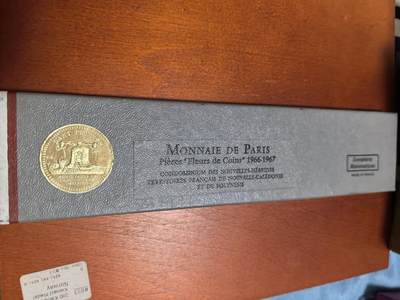 长老汇马年精选第七场拍卖 - 1965法国7枚套币，样币FDC原盒，含大力神银币1枚，25克900银，盒子是1966-67