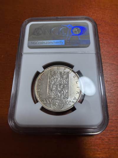 长老汇蛇年精选第四十六场拍卖 2000捷克货币改革700周年200克朗银币，NGC MS64，唯一冠军，14203枚，其中1750枚熔毁