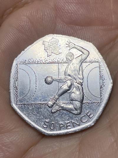 2025年第九十一场(总第一百一十七场）外国好品散币(免佣金) - 英国🇬🇧2011单年份50便士(2012伦敦奥运会15/29手球纪念币)