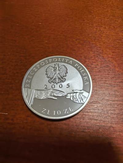 长老汇蛇年精选第四十六场拍卖 2005波兰教皇保罗二世10兹罗提单面镀金精制银币，14.14克925银