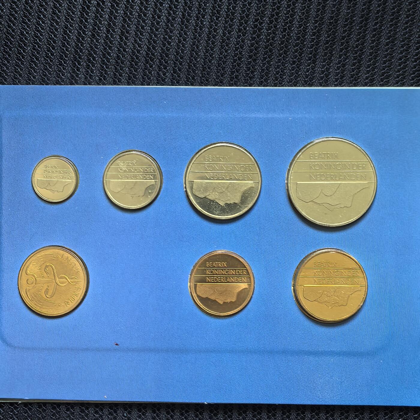 道一币馆币章第一百四十六场 原包装 荷兰1993年套币六枚+纪念章
