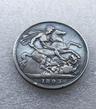 世界钱币专场拍卖 - 1893年英国维多利亚女王披纱马剑一克朗银币