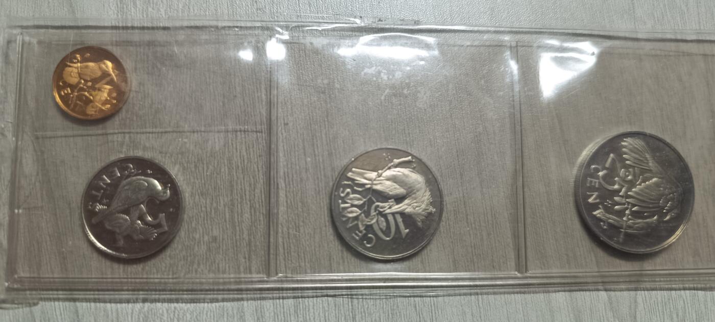 如意阁邮票明信片钱币等混合场第十九场（包涵客户送拍藏品） 英属维京群岛精制套币