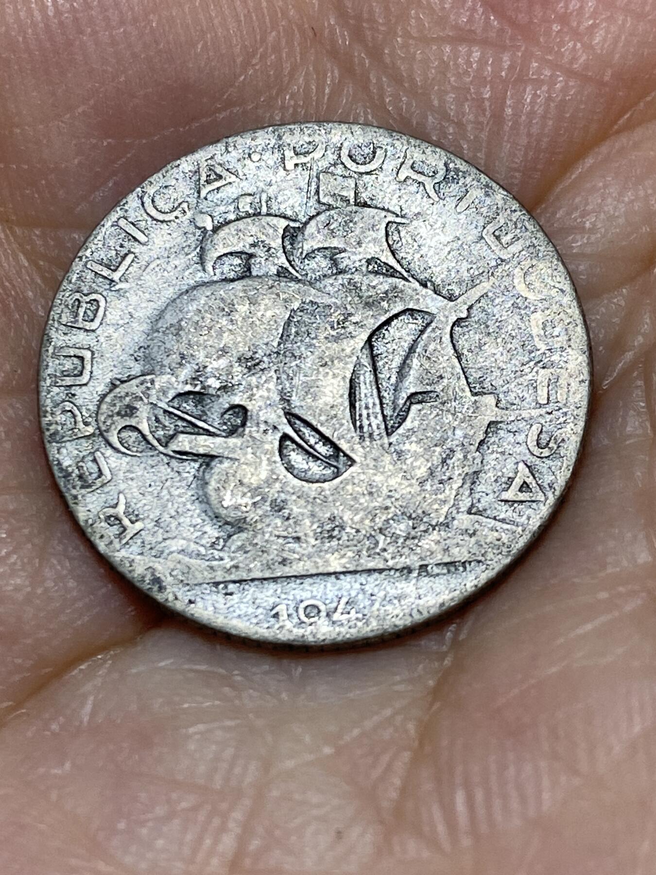 2025年第九十一场(总第一百一十七场）外国好品散币(免佣金) 葡萄牙🇵🇹1944年2.5埃斯库多银币(共和国时期第四套，650银)