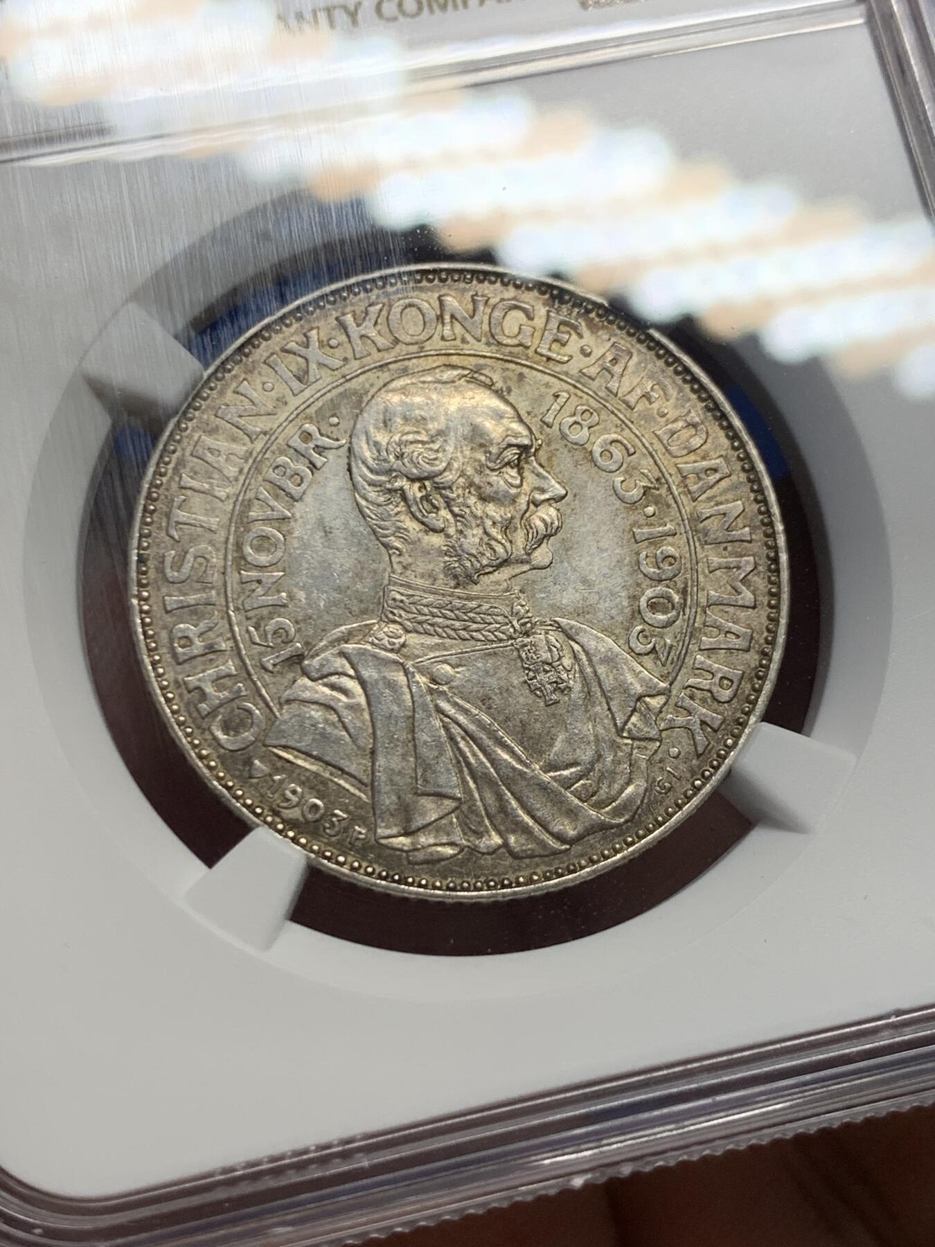 《竞宝斋》第419场 周日，周一，2场连拍 （全场包邮） NGC AU58 丹麦1903年克里斯蒂安九世在位40周年2克朗银币