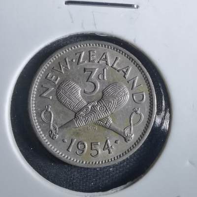 沼泽如烟--第839场 - 新西兰1954年3便士