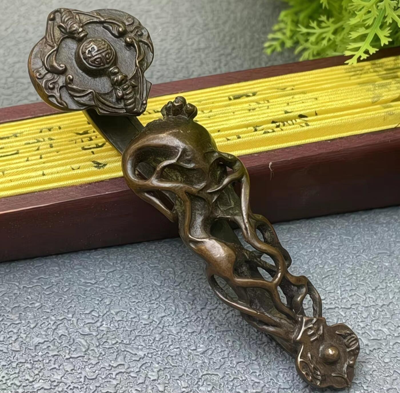 古玩杂相专场（3） 实心如意手把件