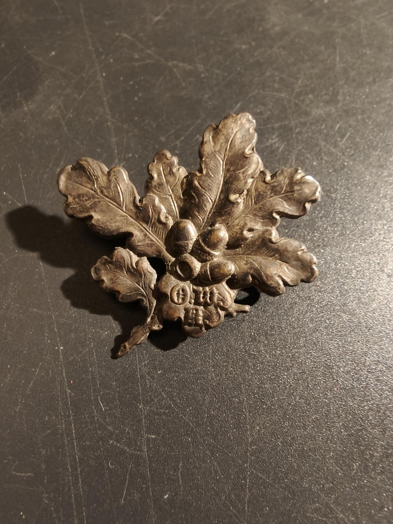老王徽章第149期 德三冬季救济工厂WHW证章