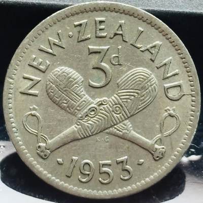 文馨钱币收藏第 272 场， 长期接收代拍品 - 1953 年英属新西兰伊丽莎白二世 登基年首发版 3 便士