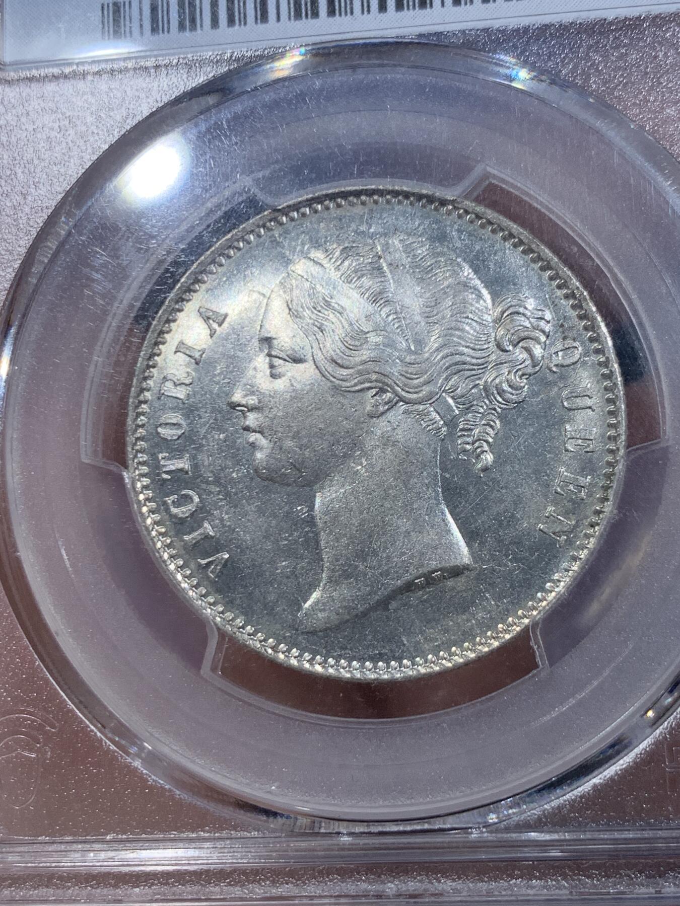 《竞宝斋》第419场 周日，周一，2场连拍 （全场包邮） PCGS MS62 英属印度1840双辨年轻维多利亚女王一卢比 感觉低评了 光感不错