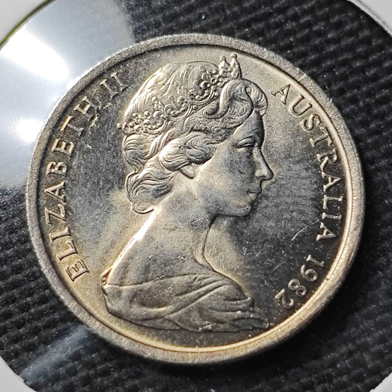KK钱币收藏小铺 第338场 2月预留时间 周末发货  1982澳大利亚5分好品