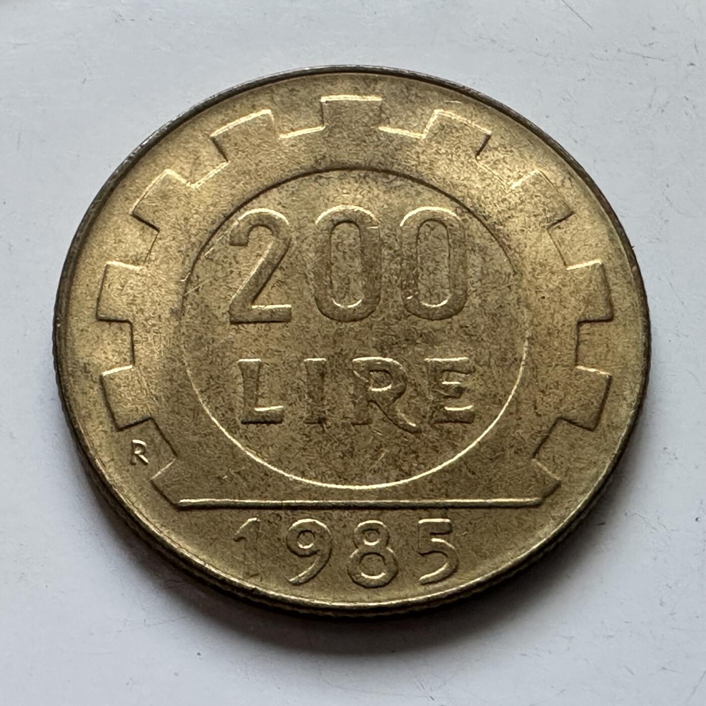 🌹外币初藏🌹🐯2025年第102场 周二无佣金特价场 意大利1985年200里拉