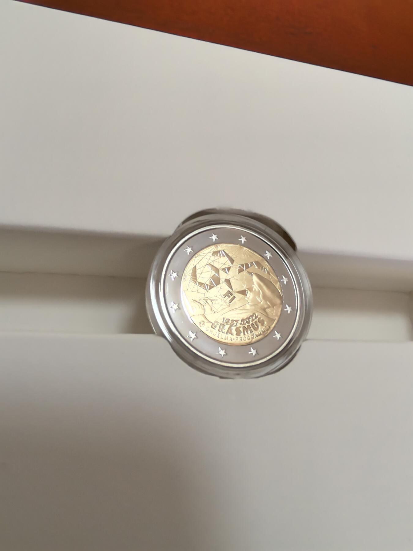 长老汇蛇年精选第四十七场拍卖 2022芬兰伊拉莫斯计划35周年2欧元精制双色币，盒证全，5500枚
