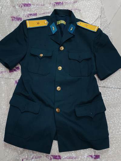韵星假日拍卖第二十四期 -- Rimey Holidays Auction 24 - 越南社会主义共和国空军k08短袖 少校 领章肩章配饰齐全