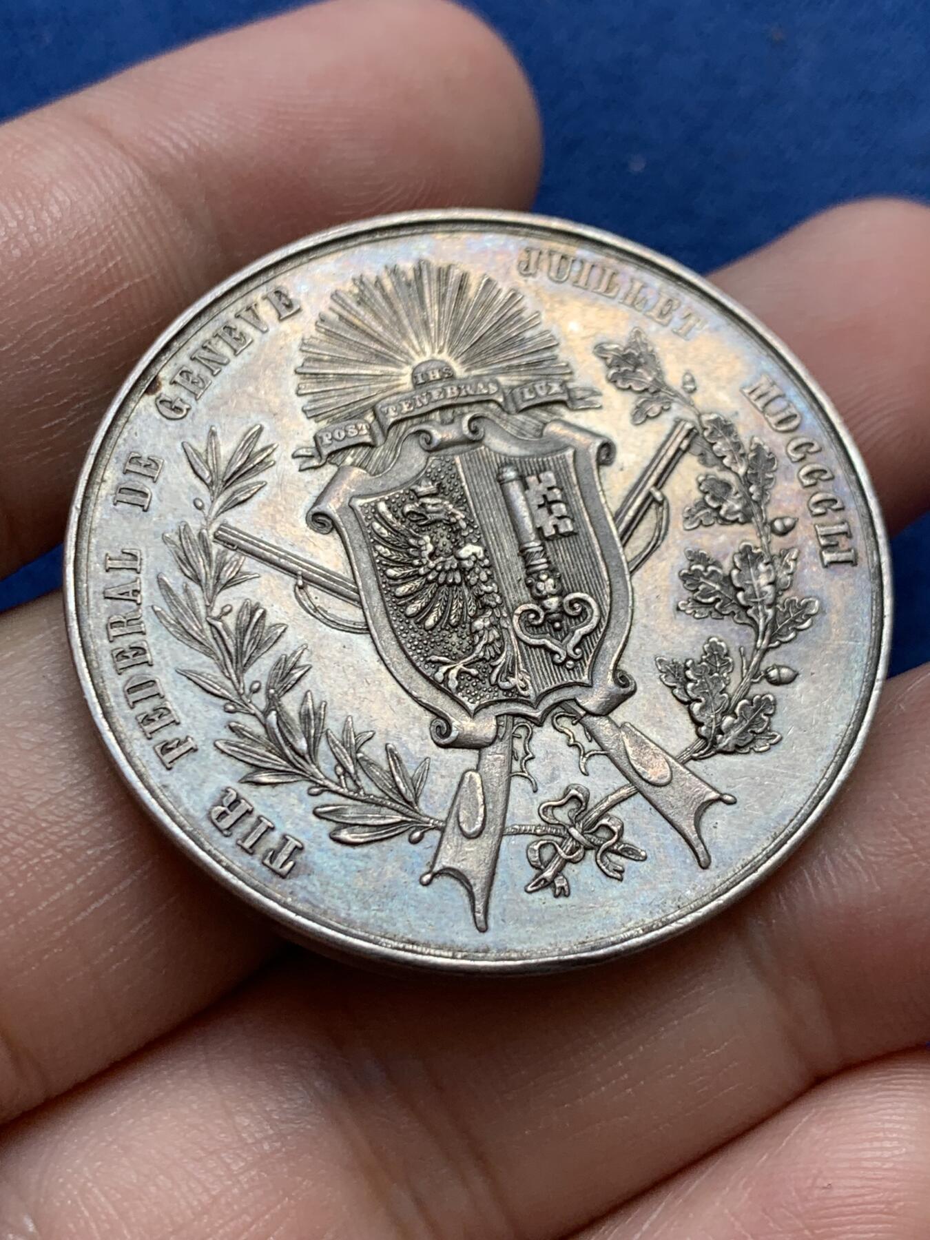 《竞宝斋》第419场 周日，周一，2场连拍 （全场包邮） 瑞士日内瓦射击节女神银章 稀少品种 24克 38mm