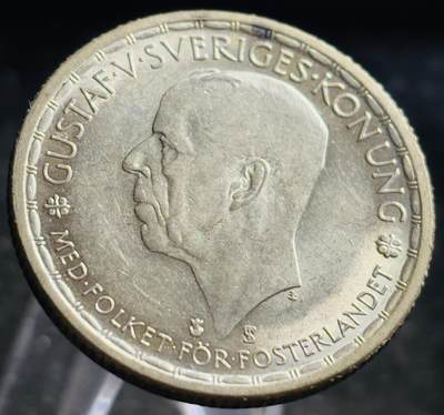 文馨钱币收藏第 272 场， 长期接收代拍品 - 原光品相 AU—MS 级别 1945 年瑞典二战时期古斯塔夫五世 2 克朗大银币，关门版 600 银