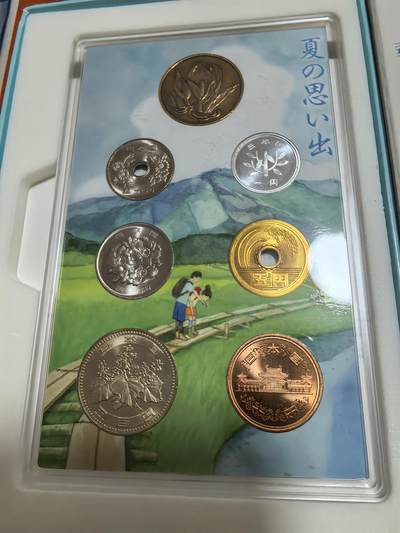 长老汇蛇年精选第四十七场拍卖 - 2013日本夏日的思念6枚硬币套装八音盒，含铜章1枚