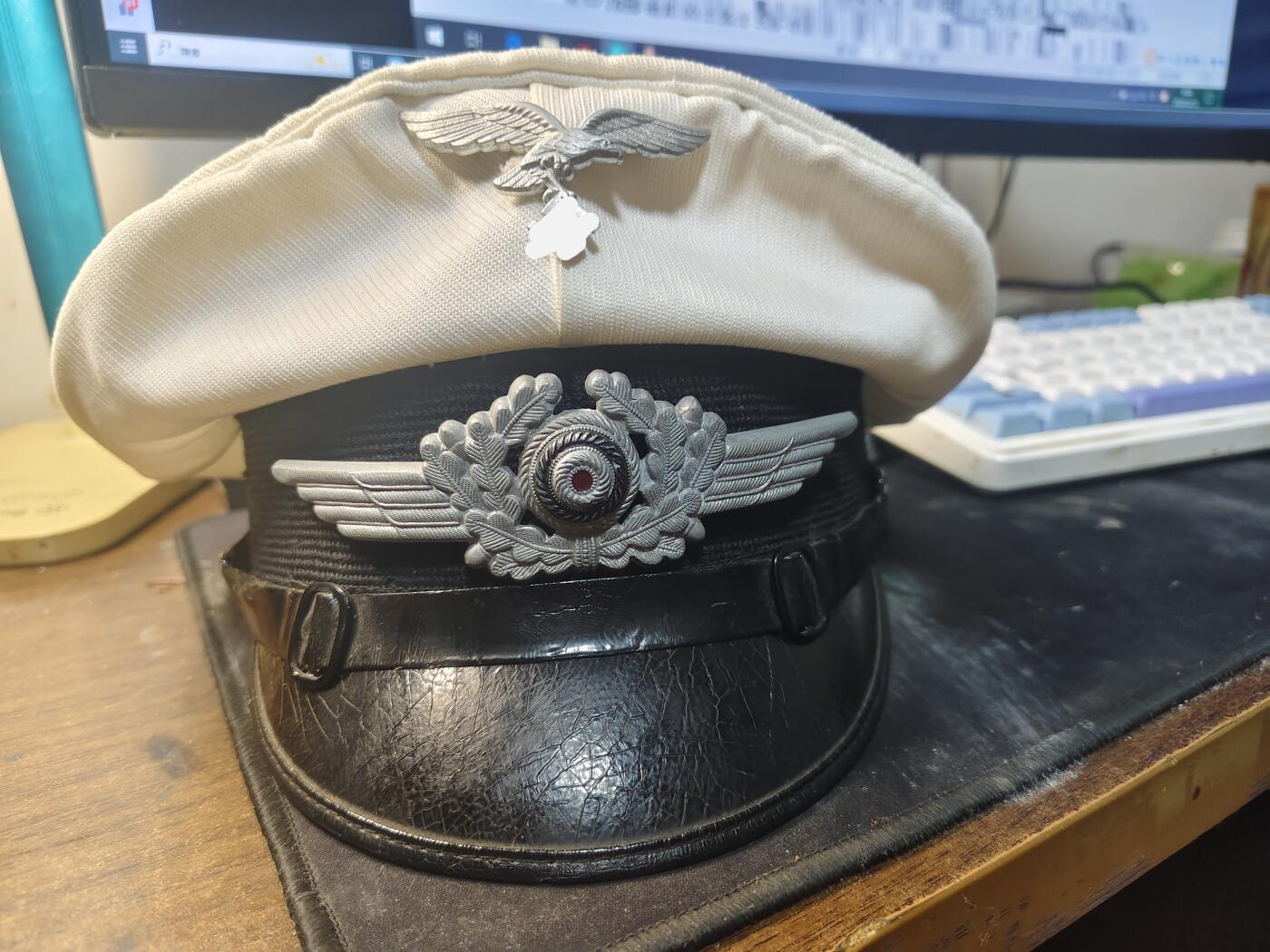 ww两，德三空军士官夏季白色大檐帽，黑色牙线工兵，价格比较低，57.5头围，早期版本，勋章，奖章徽章，衣物类