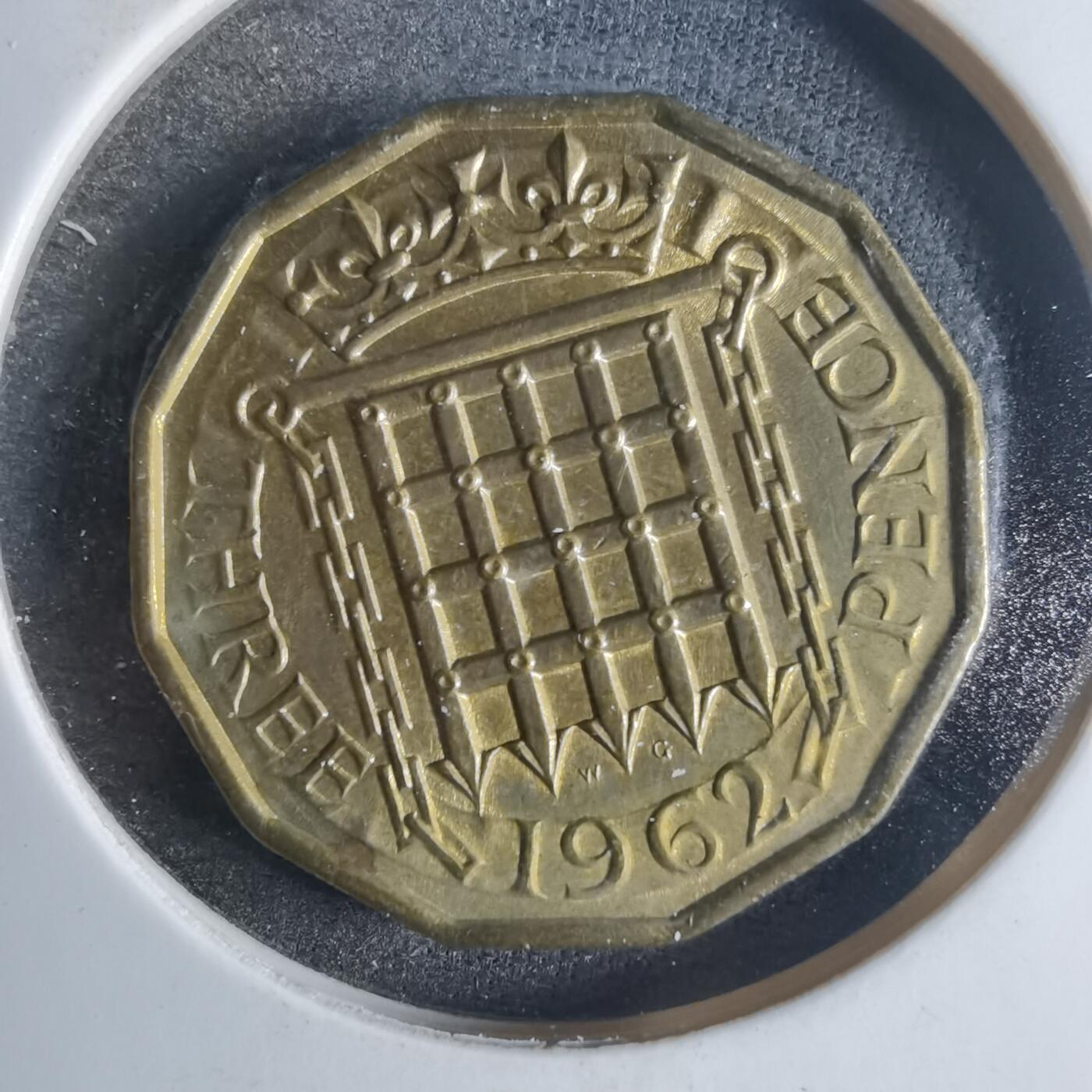 沼泽如烟--第840场 英国1962年3便士