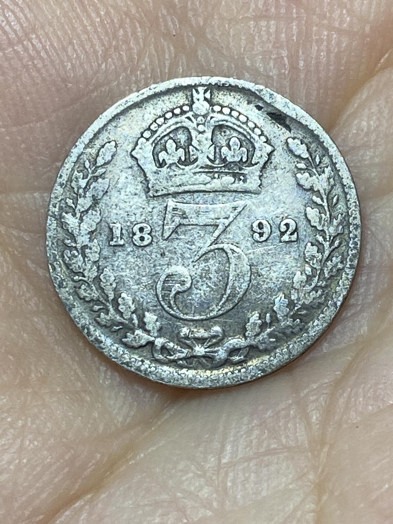 2025年第九十二场(总第一百一十八场）外国好品散币(免佣金) 英国🇬🇧1892年3便士银币(维多利亚女王老年高冠，925高银)