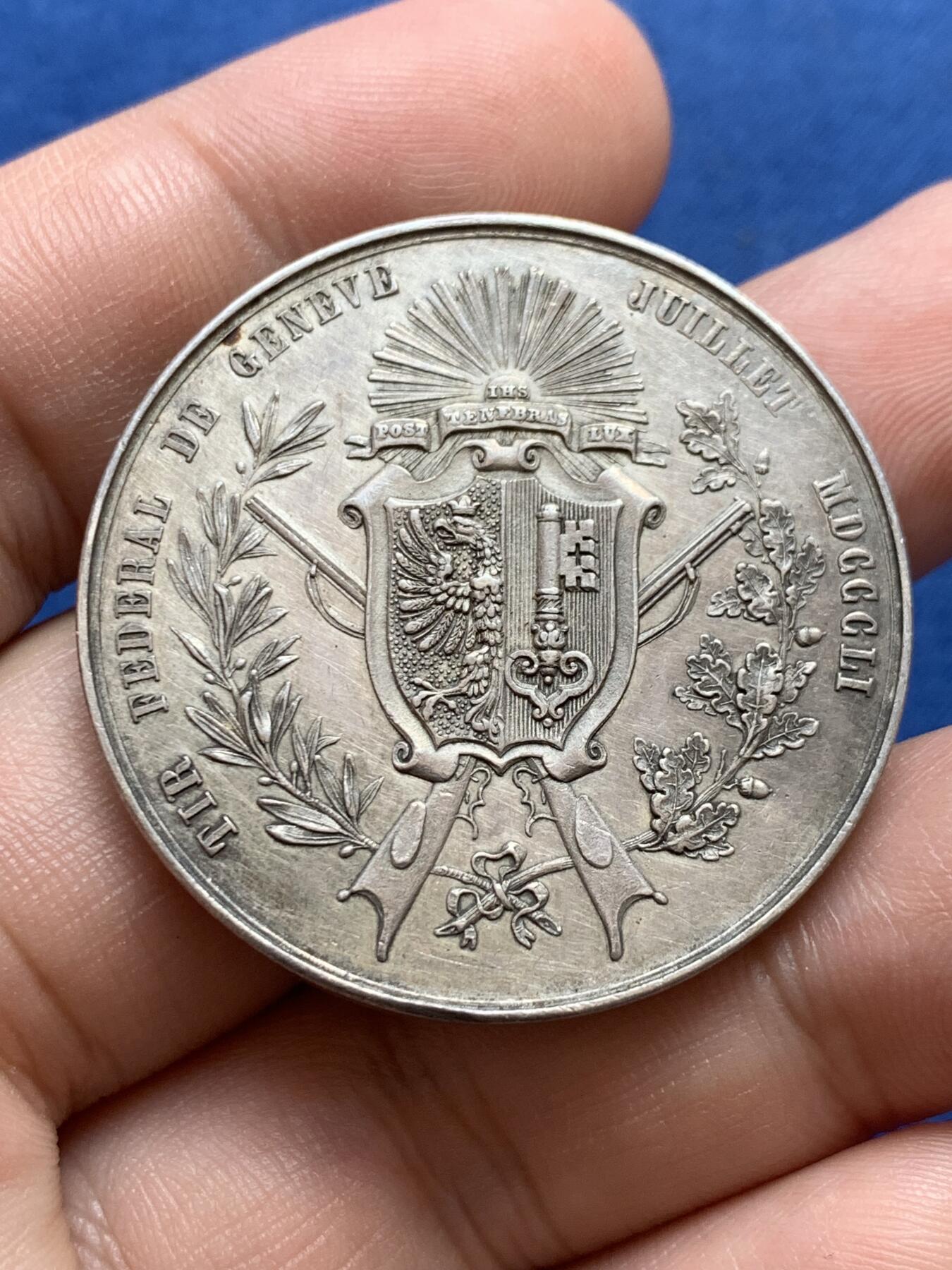 《竞宝斋》第419场 周日，周一，2场连拍 （全场包邮） 瑞士日内瓦射击节女神银章 稀少品种 24克 38mm