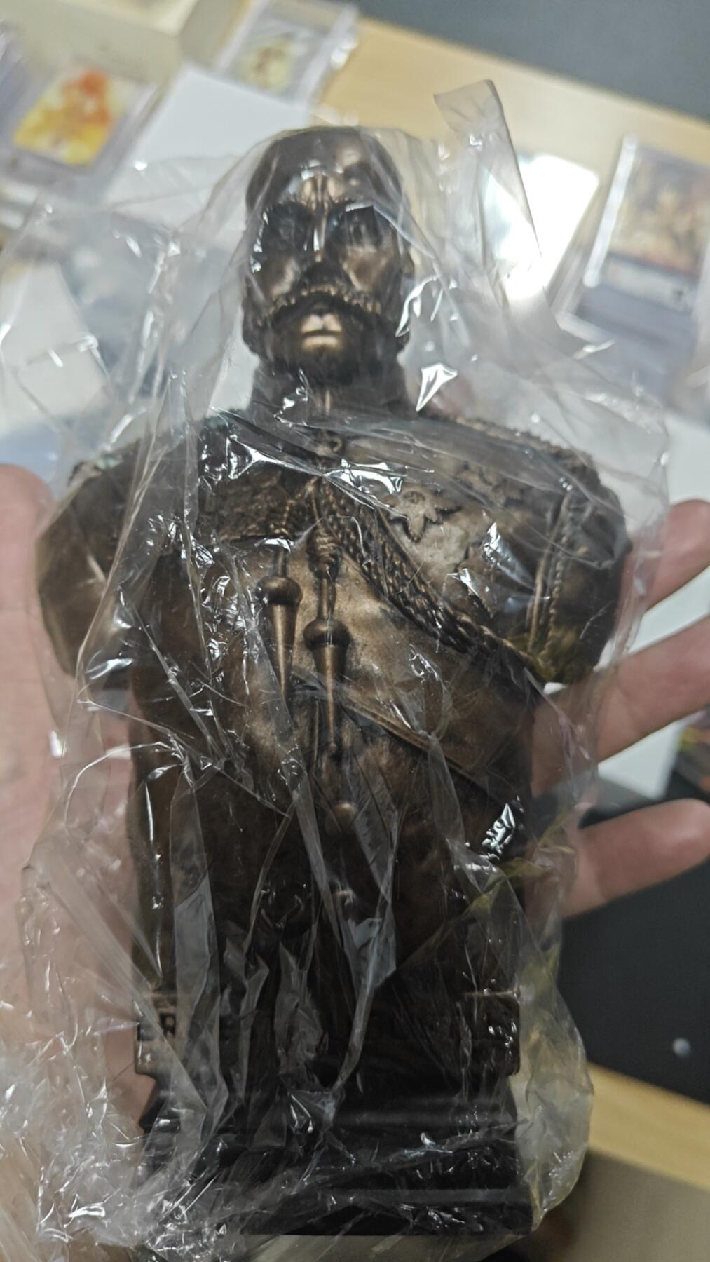天玑星卡拍第123期《9.18周四截拍》持续收拍收评中 满赠卡需备注 内斯特奥古斯都 雕像 一个