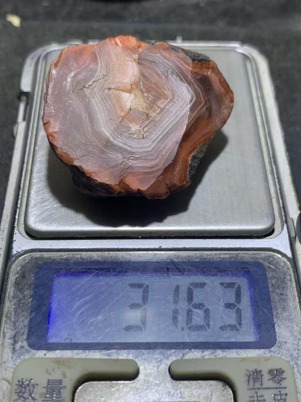 精美铁红皮冰飘心开窗料南红玛瑙原石一颗，