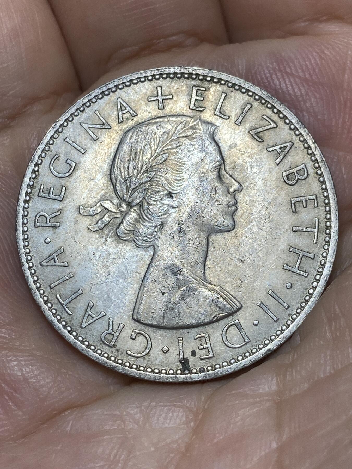 2025年第九十二场(总第一百一十八场）外国好品散币(免佣金) 英国🇬🇧1967年半克朗(伊丽莎白二世青年桂冠，第二版普制币关门年)