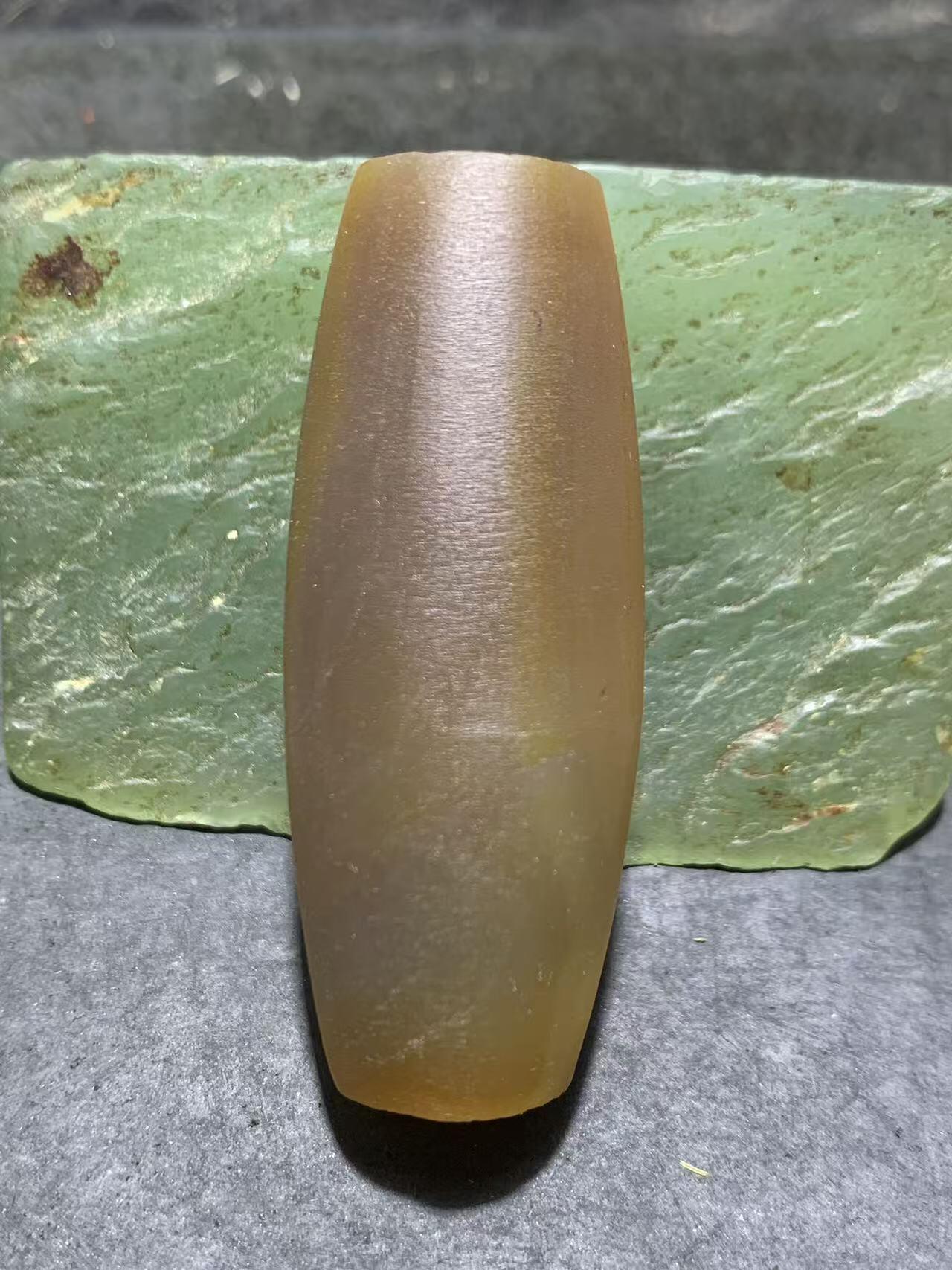 高玉化缠丝玛瑙桶珠，珠坯料一颗，