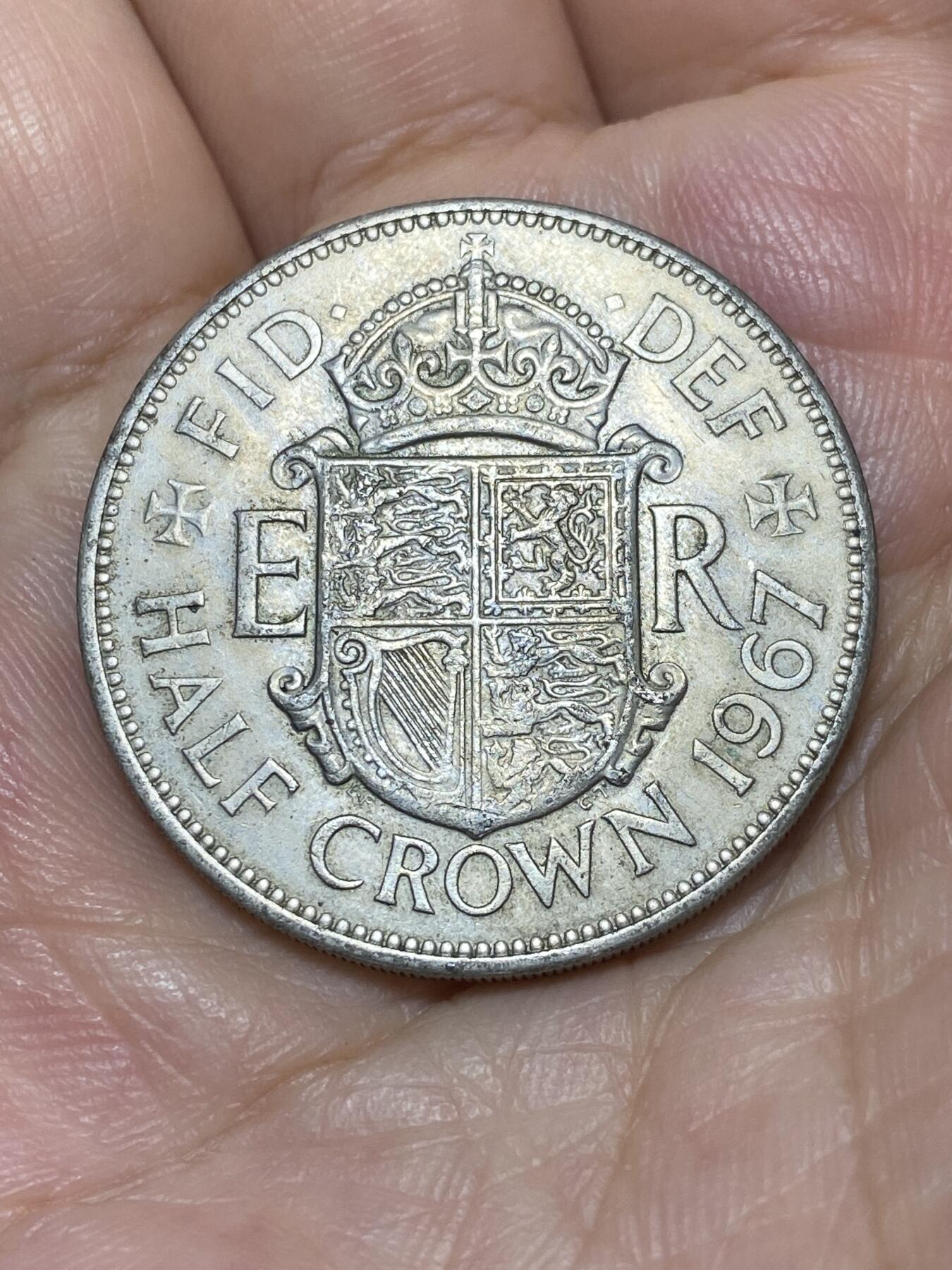 2025年第九十二场(总第一百一十八场）外国好品散币(免佣金) 英国🇬🇧1967年半克朗(伊丽莎白二世青年桂冠，第二版普制币关门年)
