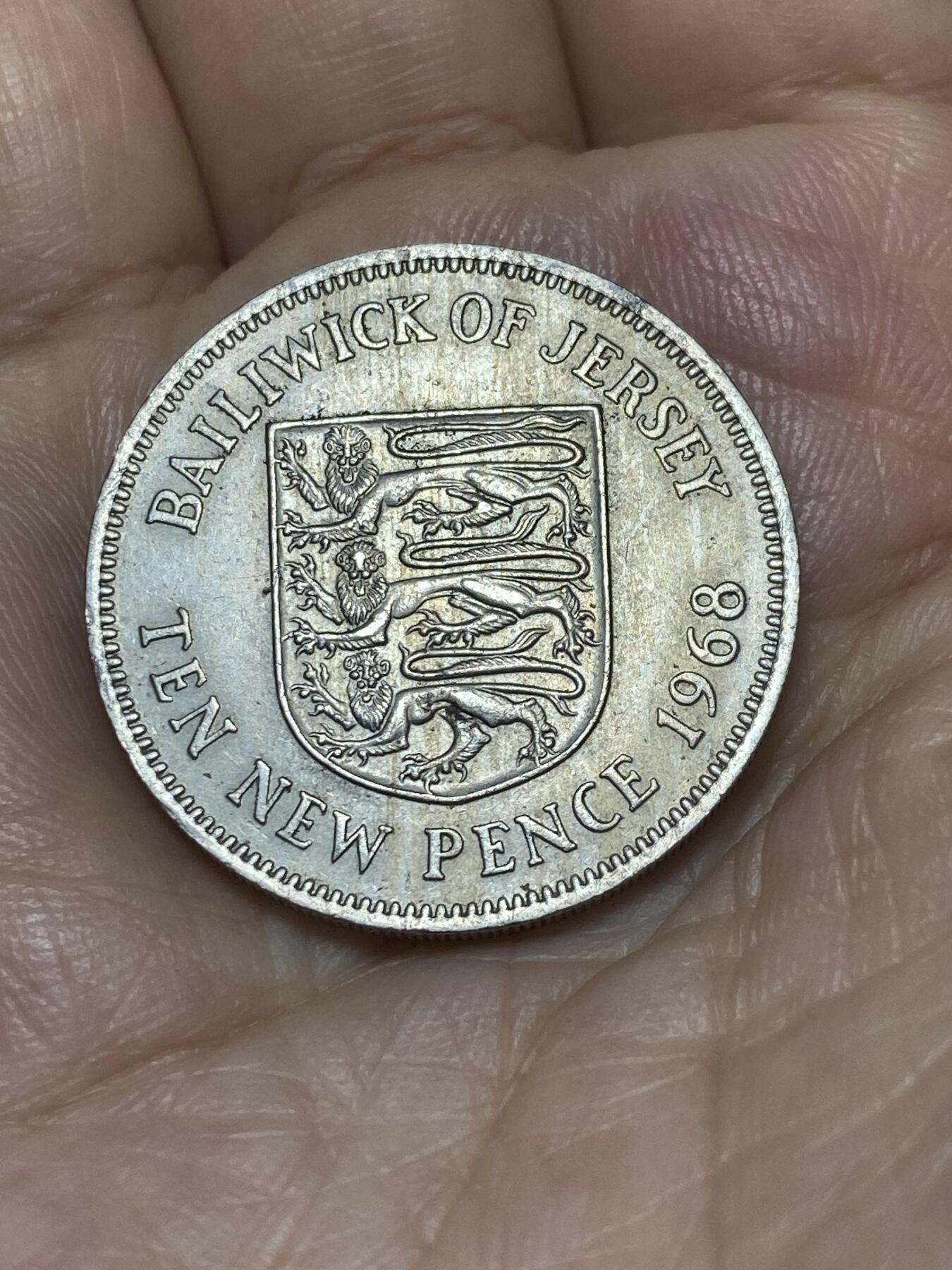 2025年第九十二场(总第一百一十八场）外国好品散币(免佣金) 泽西岛🇯🇪1968年10新便士(伊丽莎白二世中年花冠，十进制第一版首发年)
