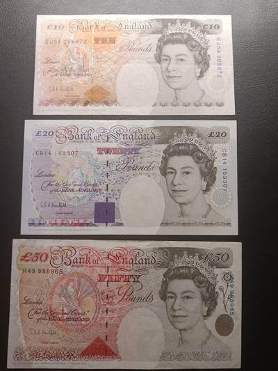 2025九月第三期（总193期） - 英格兰E序列数字初版套钞批量三张流通品相